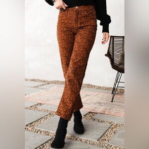 Levi’s Wedgie Straight High Rise Corduroy Jeans Scratchy Leopard Ginger 27 EUC